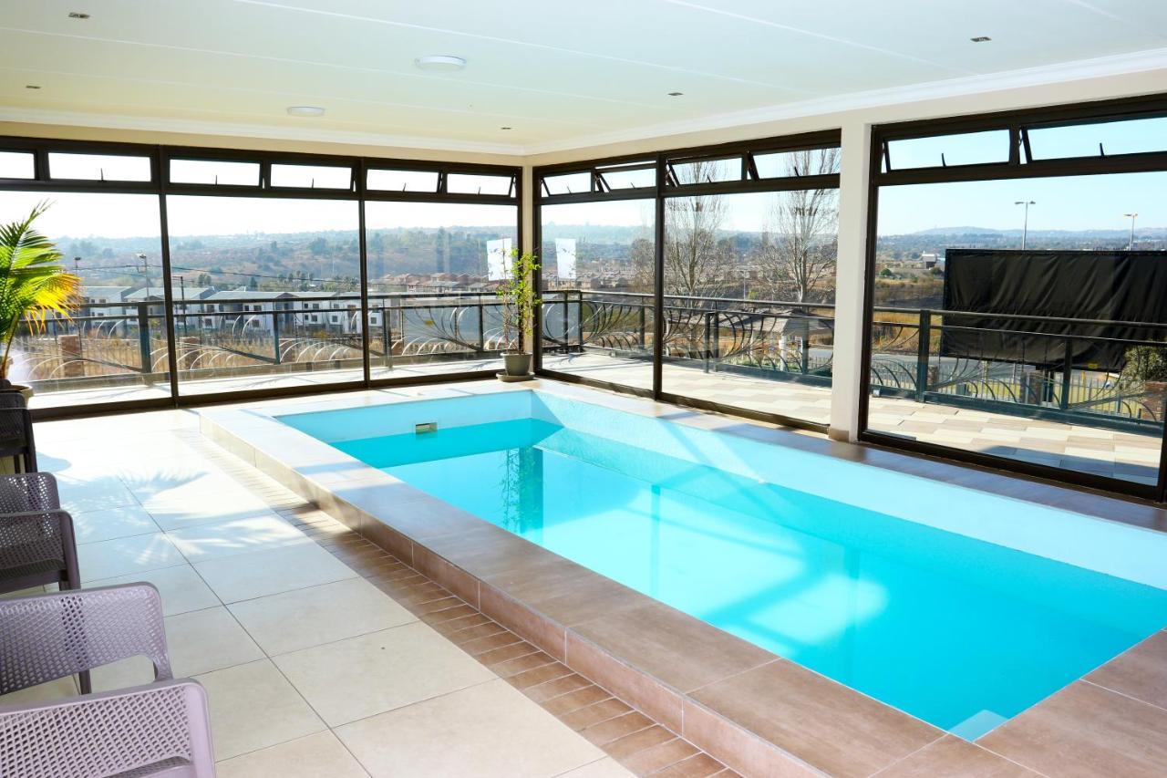 רודפורט Eagle Nest Luxury Accommodation מראה חיצוני תמונה
