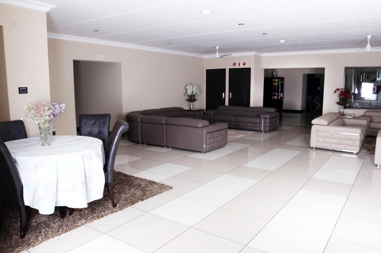 רודפורט Eagle Nest Luxury Accommodation מראה חיצוני תמונה