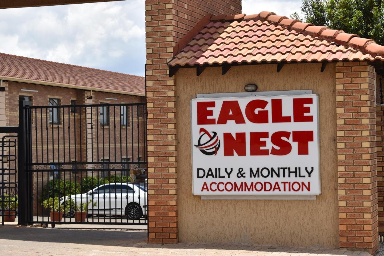 רודפורט Eagle Nest Luxury Accommodation מראה חיצוני תמונה