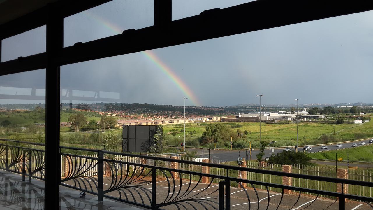 רודפורט Eagle Nest Luxury Accommodation מראה חיצוני תמונה